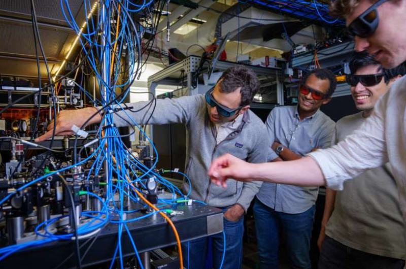 Quantum Physicists Tap Into Entanglement To Improve the Precision of Optical Atomic Clocks