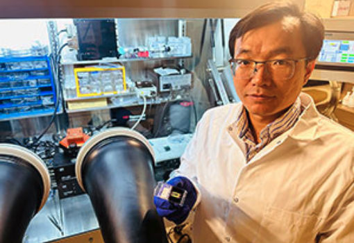 UW Researchers Unlock Potential of 2D Magnetic Devices for Future Computing