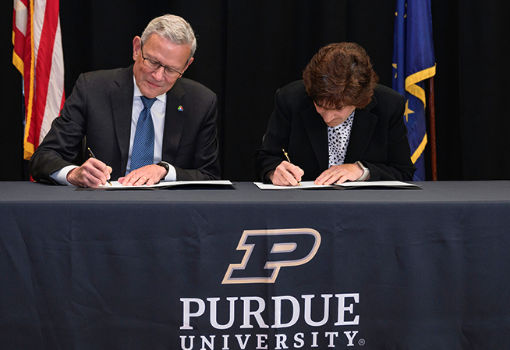 Purdue, Argonne Sign MOU to Collaborate on Chips, Quantum and Other Key Research Areas