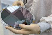 Aeluma and Thorlabs Unveil Breakthrough With Large-Diameter Wafer Manufacturing Platform for Quantum Computing and Communication