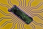 EeroQ Advances Electron-on-Helium Quantum Platform With 1 Kelvin Results