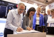 France Selects Alice & Bob Cat-Qubit Quantum Computer for GENCI Supercomputing Center