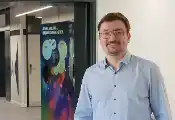 From Topological to Geometric Quantum Matter