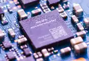 Built-In Quantum Sensor Detects Bending Stress in Microscopic Devices