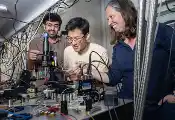 Illinois Researchers Give Quantum Light a Place to Wait